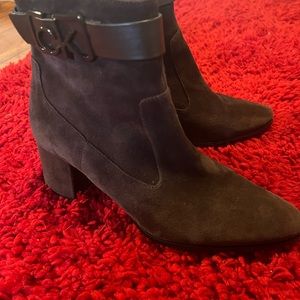 Calvin Klein Chocolate brown leather suede bootie. Size 9